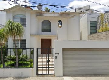 Casa de 5 habitaciones, Tijuana · Casa de 300 m² con 5 Recámaras en Venta en Jardines de Chapultepec S - E