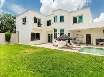 Casa de 3 habitaciones, Mérida · Casa en Venta en Privada Zona Santa Gertrudis Copó
