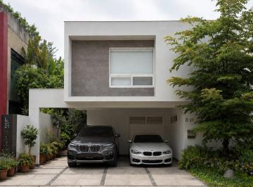 Casa de 3 habitaciones, Zapopan · Residencia en Renta en Puerta del Bosque | Frente a Áreas Verdes | $80,000 Mxn