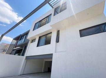 Casa de 5 habitaciones, Zapopan · Casa en Venta Puerta del Bosque Zapopan