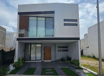 Casa en condominio de 4 habitaciones, Zapopan · Casa en Renta en Capital Norte