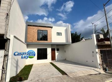 Casa de 3 habitaciones, Fortín · Casa en Venta en El Pueblo de Las Flores Fortín