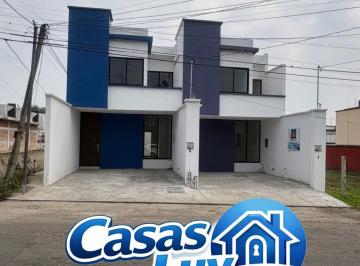Casa de 3 habitaciones, Fortín · Casa en Venta Los Encinos Fortín