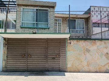 Casa de 4 habitaciones, Iztacalco · Venta de Casa, Excelente Ubicación