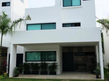 Casa · 200m² · 4 Recámaras · 2 Estacionamientos · Casa en Renta Lantana Huayacán Cancun