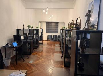 Oficina · 222m² · 4 Recámaras · 1 Estacionamiento · Oficinas en Renta | Roma Sur, Cuauhtémoc | Casa Habitación