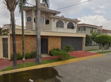 Casa de 5 habitaciones, Zapopan · Venta de Casa en Colonia Prados Tepeyac, Zapopan, Jalisco