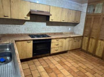 Casa de 5 habitaciones, Saltillo · Renta de Casa Amueblada a Una Cuadra de V. Carranza a La Altura de Toks