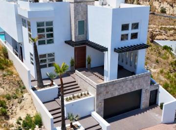 Casa de 4 habitaciones, Tijuana · Casa con Alberta en Cumbres de Juárez, Tijuana