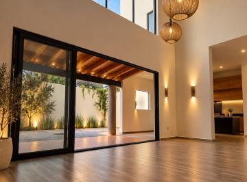 Casa en condominio de 3 habitaciones, San Miguel de Allende · Casa en Renta en San Miguel de Allende, Cerca de La Mega y 15 Min. Al Centro
