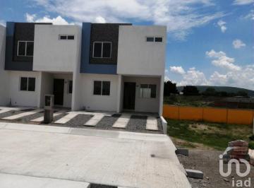 Casa · 123m² · 3 Recámaras · 2 Estacionamientos · Aranzazu Etapa IV Acacias