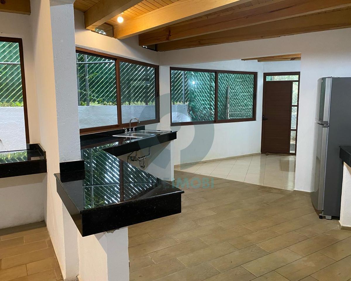 2-Bedroom Rental House in "El Corralón" Avándaro | Private Garage