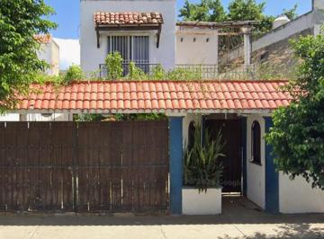 Casa de 3 habitaciones, Solidaridad · Bonita Casa en Playa del Carmen Cerca de Plaza Las Americas, Excelente Plusvalia