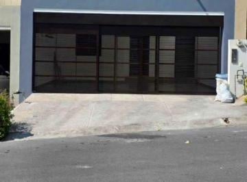 Casa de 3 habitaciones, Monterrey · Casa de 150 m² con 3 Recámaras en Renta en Espacio Cumbres Monterrey