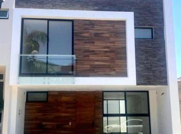 Casa de 3 habitaciones, Zapopan · Casa en Venta | Condominio Residencial San Isidro