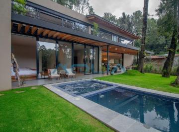Casa en condominio de 5 habitaciones, Valle de Bravo · Casa Moderna en Rancho Avandaro