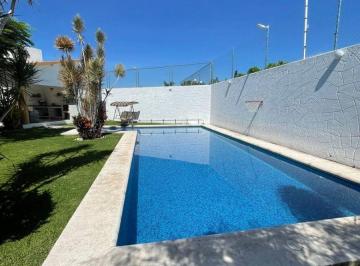 Casa de 4 habitaciones, Yautepec · Casa de 750 m² con 4 Recámaras en Venta en Vergeles de Oaxtepec