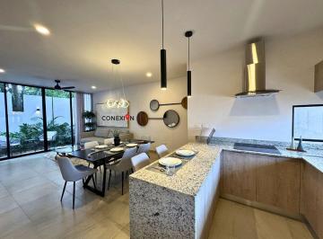 8a0668f0a91111008f81cc9dec5efe279351f5359d48572bea7975d5efd181b8 · Townhouse de 2 Recámaras en Venta con Terraza y Rooftop Privado en Cholul