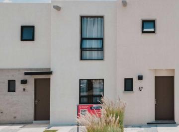 Casa · 111m² · 3 Recámaras · 2 Estacionamientos · Casa en Fraccionamiento Alleza Mirador