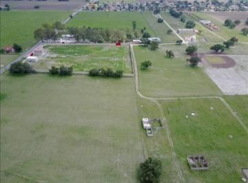 Terreno / Lote · 5704m² · Terreno Comercial 5707 m con Servicios en Santa María, Zumpango Estado de México