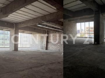Local comercial · 988m² · 1 Estacionamiento · Local en Centro Comercial