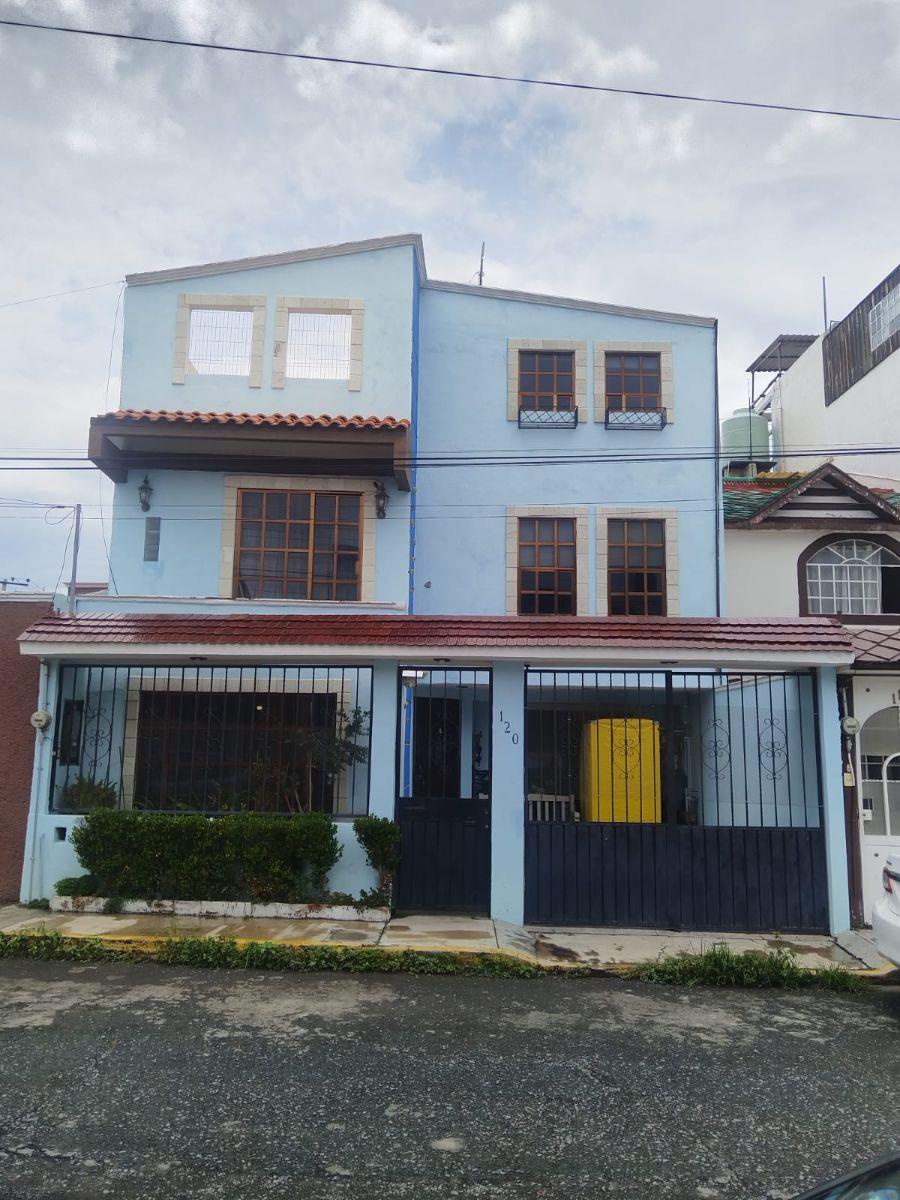 120 m² House with 3 Bedrooms for Sale in Villas del Álamo