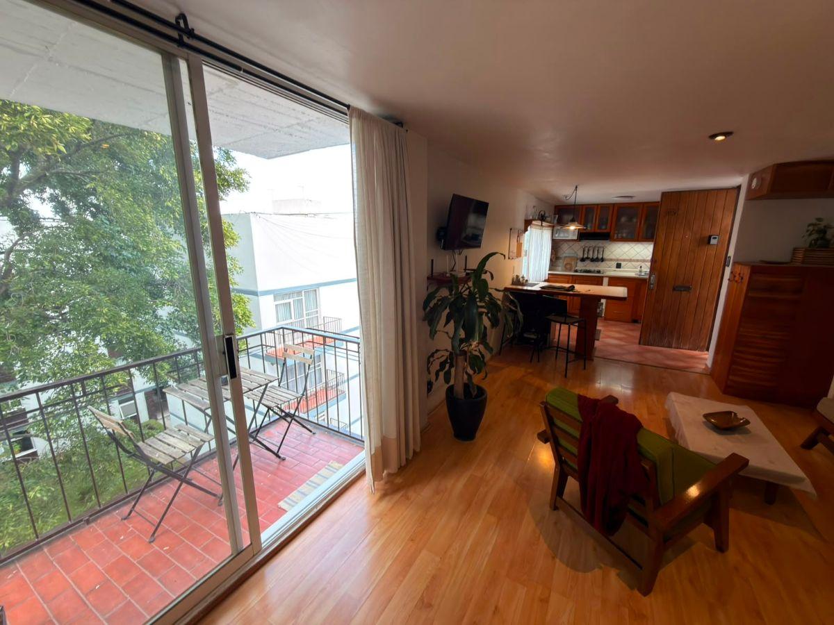 Loft with Balcony in Del Carmen, Coyoacán – Ready to Move In (Furnished or Unfurnished)