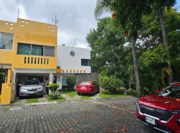 Casa en condominio · 409m² · 3 Recámaras · 3 Estacionamientos · Casa en Condominio en Calzada de Los Reyes Cuernavaca