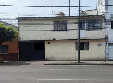 Casa · 311m² · 10 Recámaras · 2 Estacionamientos · Casa en en Venta en Col El Rodeo, Iztacalco, Cerca del Autodromo, Estadio Gnp, Palacio de Los Depor