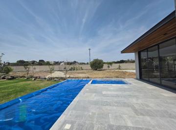 1b5794046ed7032eb8bbb4656c5c31cd6460605527570d0883264f70a4692a00 · Terreno Habitacional en Jurica Dentro de Privada con Amenidades