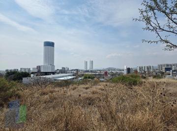 b09cb091123331c9062cb81d865b85a5453481d98ebad87a656312fcbb24f7e2 · Terreno en Venta en Juriquilla, con Uso de Suelo Comercial y de Servicios