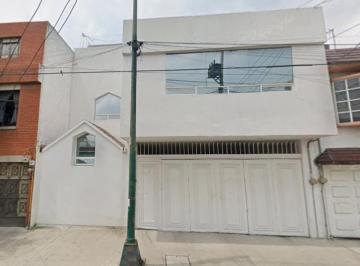 Casa de 3 habitaciones, Azcapotzalco · Casa en Venta en Claveria con 3 Recámaras de 233 m² Jm