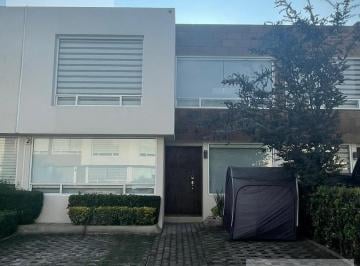 Casa · 174m² · 3 Recámaras · 2 Estacionamientos · Casa en Venta Fraccionamiento Lomas Virreyes
