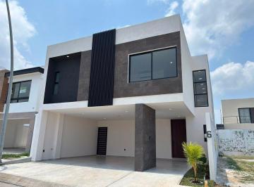 658f37410358dcd1b431027997bc84ef1240a61d9043e0f562044689241281b7 · Casa en Venta en Veracruz con Jardin Fracc. Lomas del Dorado en Boca del Río.