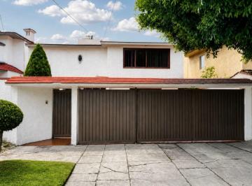Casa de 3 habitaciones, Naucalpan de Juárez · Casa en Venta en Ciudad Satélite | 3 Recamaras, Jardín y Seguridad Privada