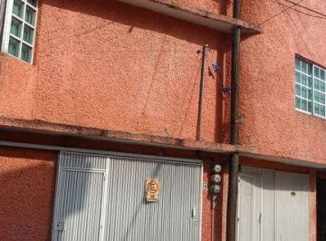 Casa · 285m² · 3 Recámaras · 2 Estacionamientos · Casa en Venta en San Mateo Nopala