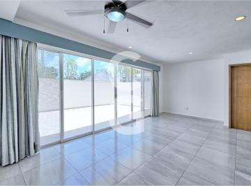 Departamento · 146m² · 2 Recámaras · 2 Estacionamientos · Departamento en Venta y Renta en Cancún en Cumbres Taina con Amplia Terraza