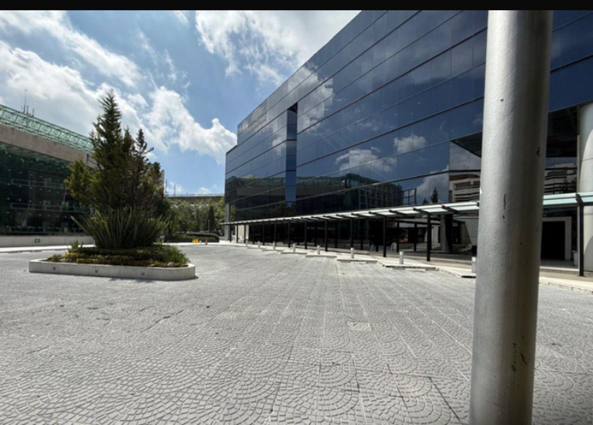 Renta Gratis Los Primeros 4 Meses de Oficinas en Santa Fe!
