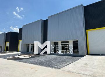 Bodega comercial , Querétaro · Bodega en Renta en Queretaro con 70 Kvas | de 1,050 m² | Camino a Toyota