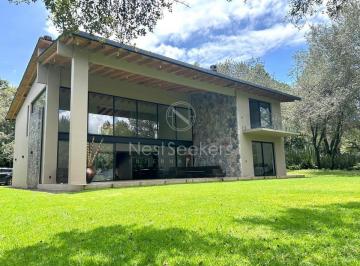 Casa en condominio de 4 habitaciones, Valle de Bravo · Casa en Condominio en Venta en Valle Santana, Valle de Bravo