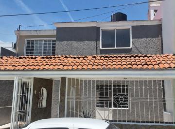 Casa de 4 habitaciones, Guadalajara · Casa en Renta en Santa Elena Estadio, Guadalajara, Jal