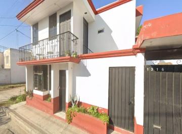 Casa de 5 habitaciones, San Pedro Cholula · Casa en Venta La Santísima, Barrio de Santa Maria Xixitla, Puebla