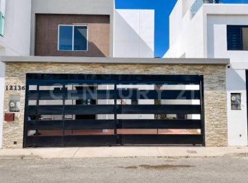 Casa · 247m² · 3 Recámaras · 2 Estacionamientos · Casa en Renta Amueblada en San Marino, Tijuana Baja California.