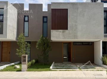 Casa · 190m² · 3 Recámaras · Esta Hermosa Casa Combina Funcionalidad, Comodidad y Espacios