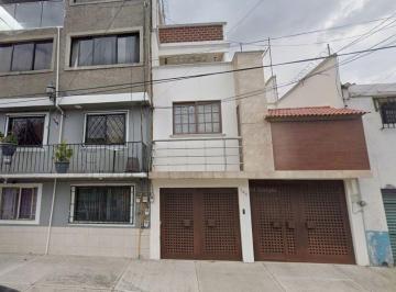 Casa de 3 habitaciones, Venustiano Carranza · Venta de Casa en Venustiano Carranza Col 20 de Noviembre Cdmx
