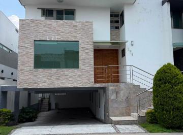 Casa de 3 habitaciones, Zapopan · Casa en Renta en Condominio / Solares Casa 8