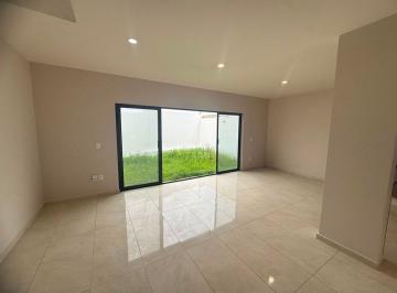 Casa de 3 habitaciones, Zapopan · Casa en Renta en Capital Norte, Coto Sivec – 3 Recámaras + Estudio