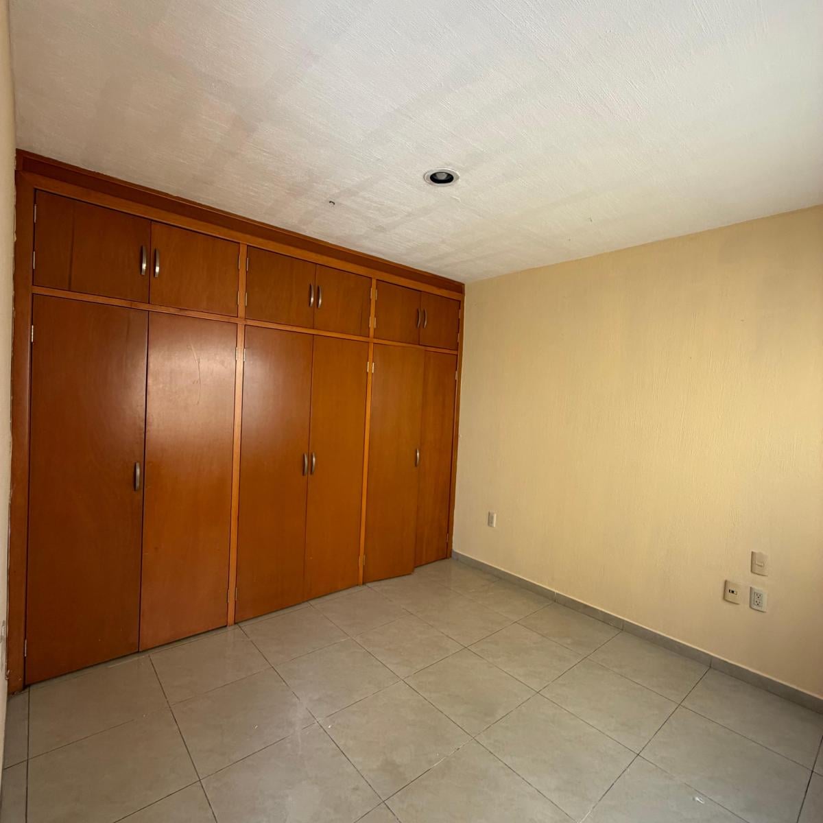 Casa en Renta – Jardines del Nilo