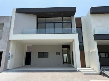 Casa de 3 habitaciones, Santiago · Casa en Venta Carretera Nacional
