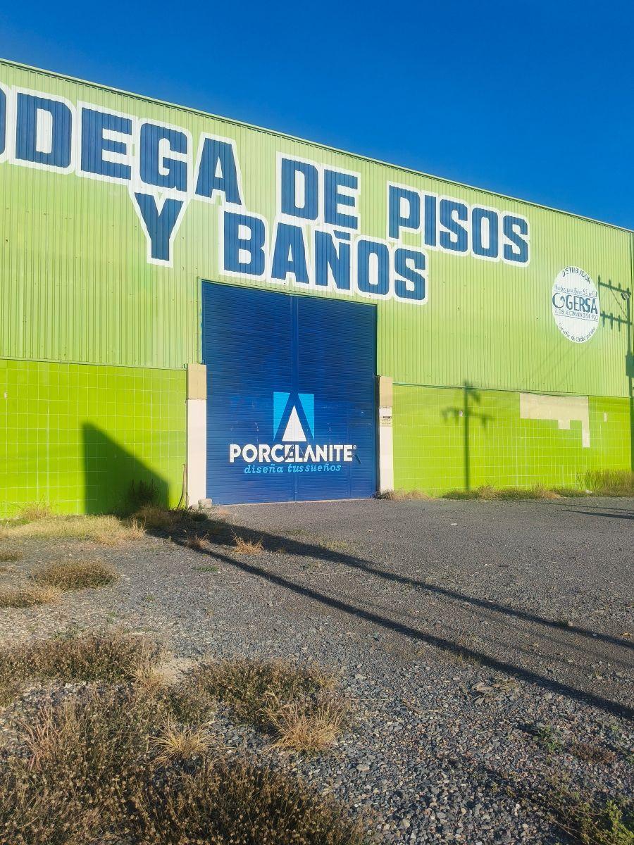 Warehouse for Rent, 1200 m&sup2;, Las Granjas Neighborhood, Celaya-Salvatierra Highway, Kilometer 5.5